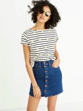 Madewell Blue Denim Jeans with Contrast Gold Stitching.Size 32